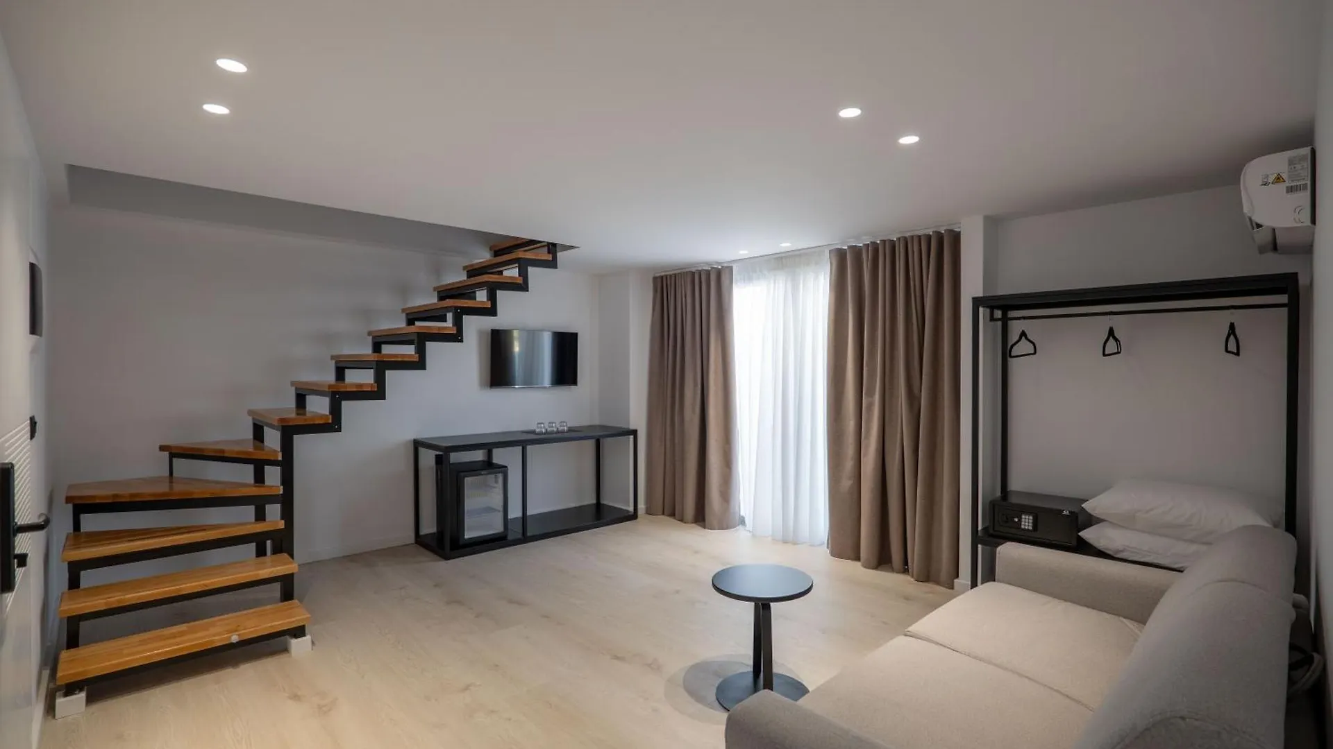 Arrei Hotel Sarande Albania