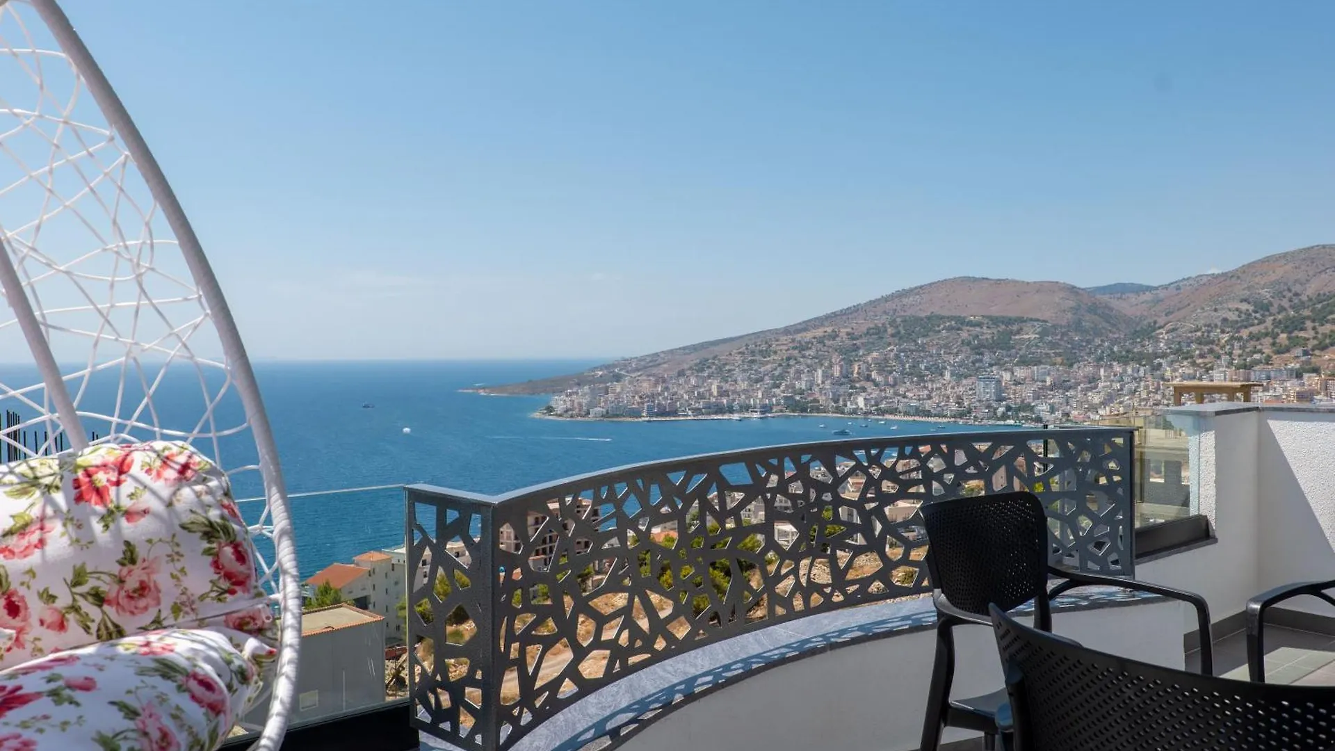 Arrei Hotel Sarande