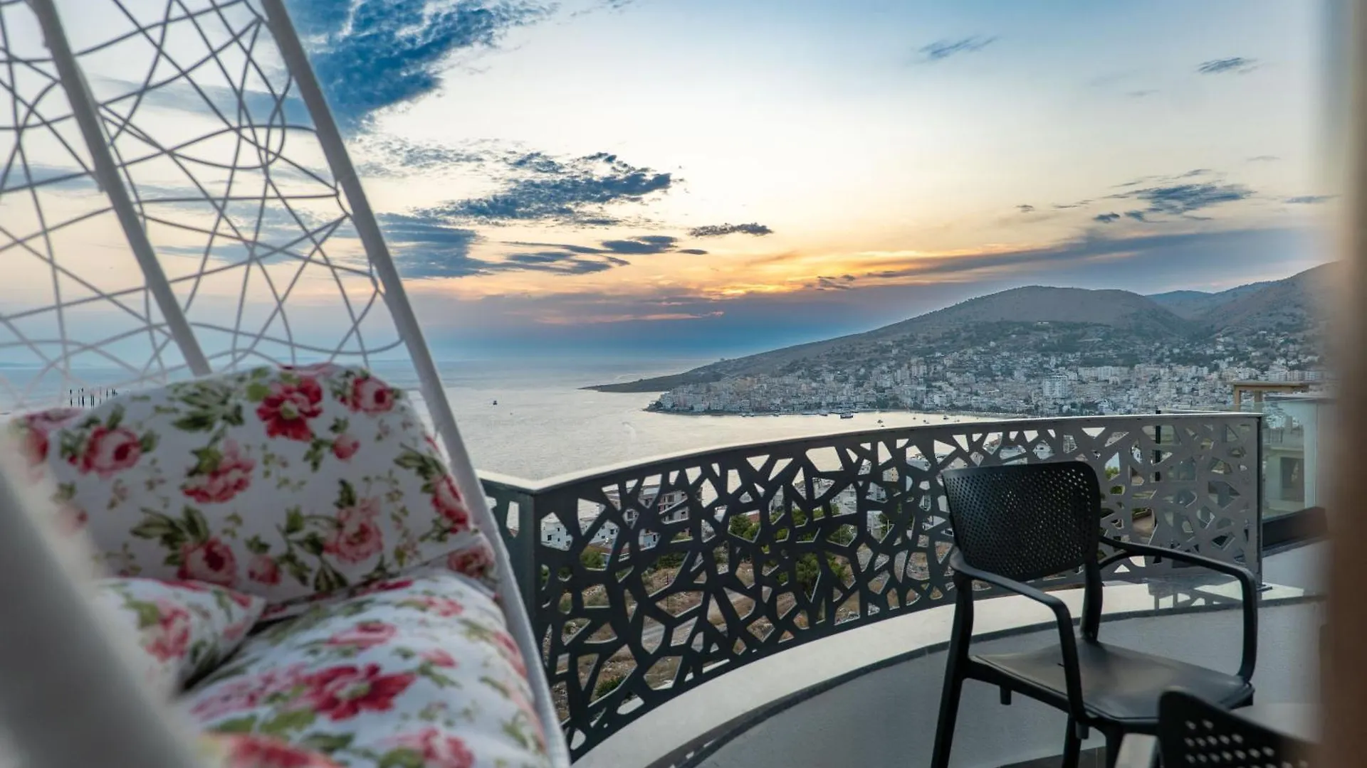 Arrei Hotel Sarande 4*,  Albania
