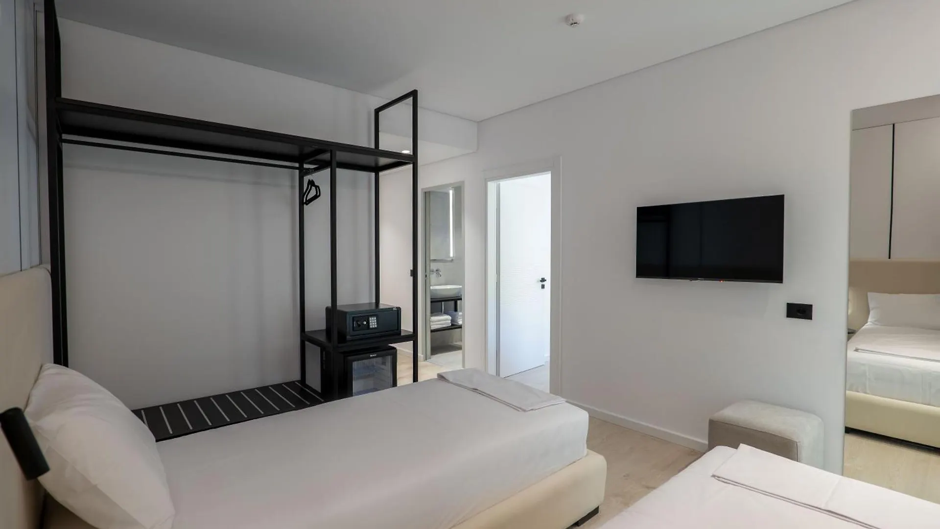 Arrei Hotel Sarande