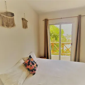 https://rustik-inn-playa-del-carmen.quintano-roohotels.com