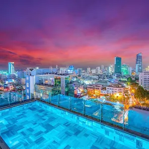Hotel Seahorse Tropical By Haviland Đà Nẵng