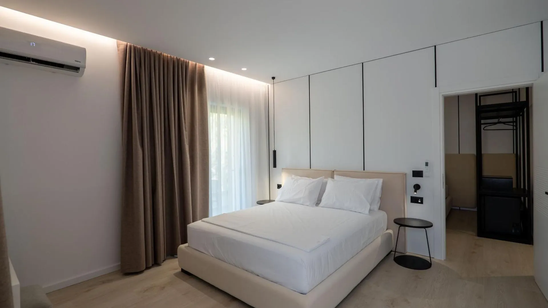 Arrei Hotel Sarande